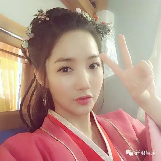 允兒招架不住古裝？韓國女星古裝LOOK一覽 誰贏了？