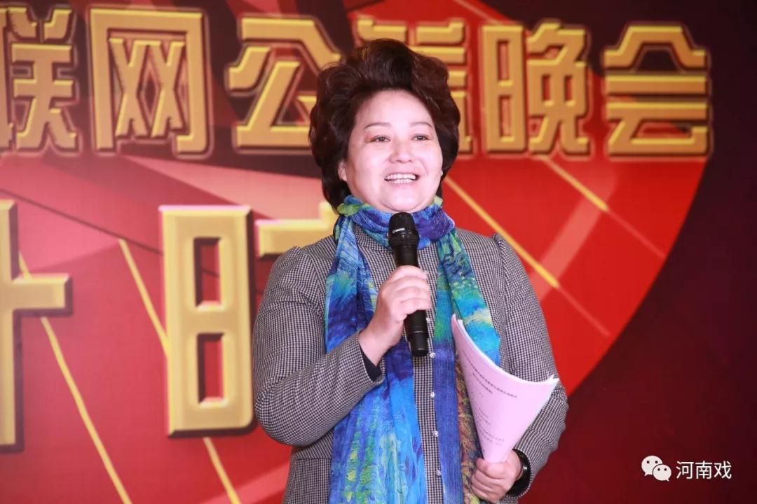 總導(dǎo)演、國家一級導(dǎo)演張建萍介紹尋找稀有劇種傳承人以及目前活動推進情況