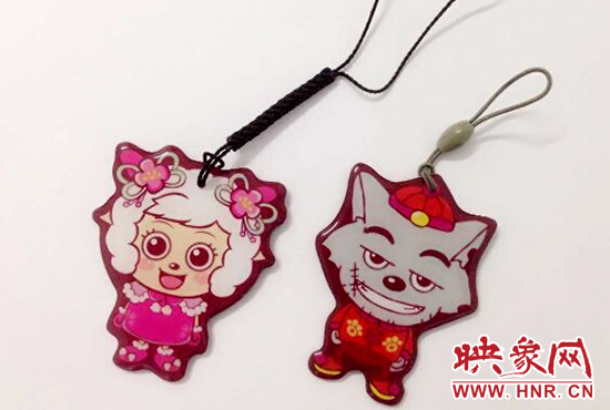 兒童節(jié)紀念卡以灰太狼和美羊羊為主題人物。