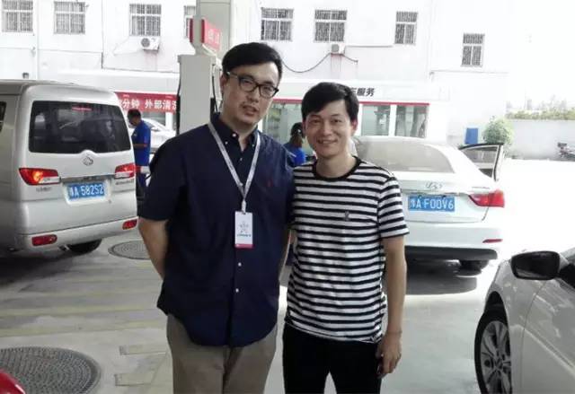 主播陳堂主，這睥睨眾生的眼神