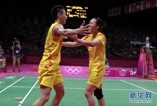 情侶檔張楠/趙蕓蕾奪得羽毛球首金 情侶檔張楠/趙蕓蕾奪得羽毛球首金