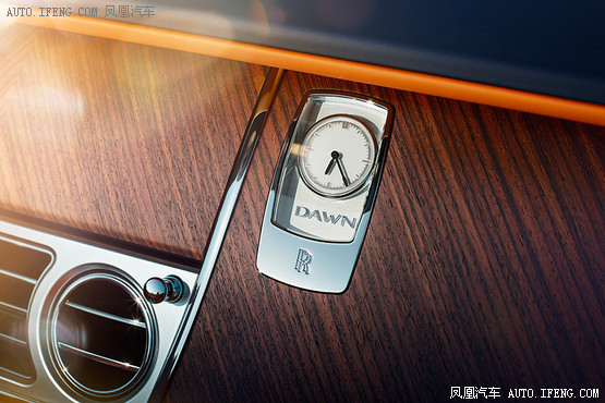 四座敞篷勞斯萊斯曜影將在廣州車(chē)展發(fā)布 四座敞篷勞斯萊斯曜影將在廣州車(chē)展發(fā)布