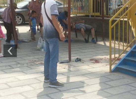 游客被激素風(fēng)車(chē)甩出受傷。