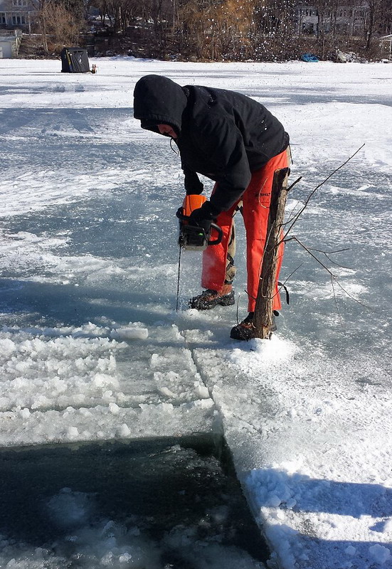 這是他們第二次嘗試復(fù)制英國巨石陣。（網(wǎng)頁截圖）