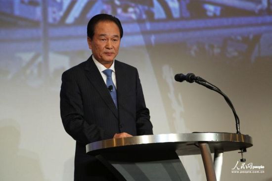 2013年11月5日，第四屆全球網(wǎng)絡(luò)空間合作峰會在美國斯坦福大學(xué)舉行，中國國務(wù)院新聞辦公室主任蔡名照