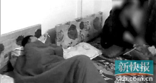 廣州搗毀一男同性戀者聚眾淫亂窩點(diǎn)。視頻截圖