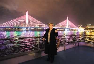 2012年2月3日，德國總理默克爾夜游廣州。