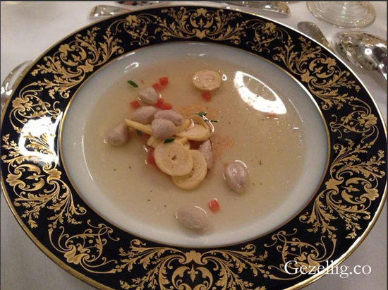 荷蘭皇室招待習(xí)近平夫婦國宴菜單曝光(圖)