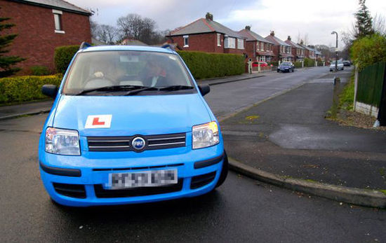 英國女子連考110次駕照仍未通過。