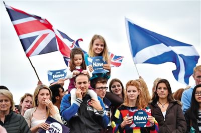 最新民意調(diào)查結(jié)果顯示，反獨(dú)陣營(yíng)的支持率繼續(xù)領(lǐng)先。