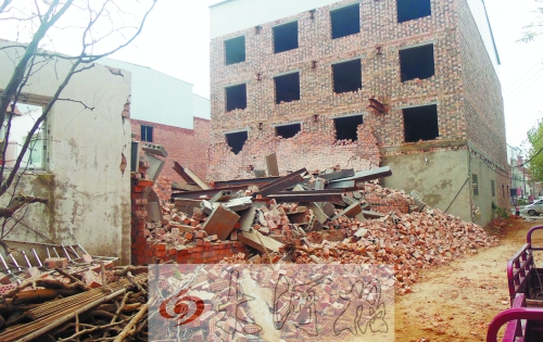 倒塌現(xiàn)場 倒塌現(xiàn)場