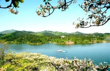 　 “醉美新娘—留住生命中最美好的瞬間”活動正式啟動,報(bào)名參加贏取免費(fèi)拍攝婚紗照的機(jī)會