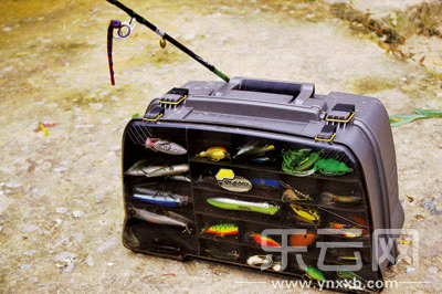 　　又稱擬餌釣魚,起源于歐洲,國內翻譯為“路亞”。