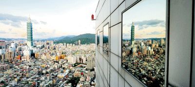  標(biāo)志性建筑下面，臺(tái)灣的市井美食隱藏其中，待你尋找。