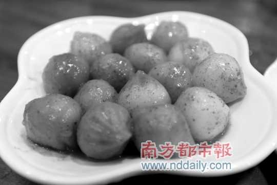 碧紗籠的水晶包,帶著咖啡味。