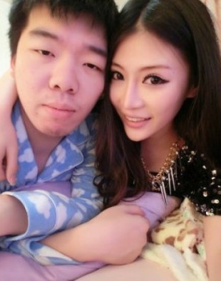 吉星鵬與祁可欣合影。