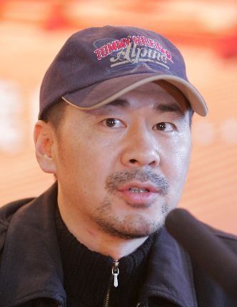 陳建斌寫(xiě)詩(shī)爆粗怒斥私生子傳聞：送你草泥馬