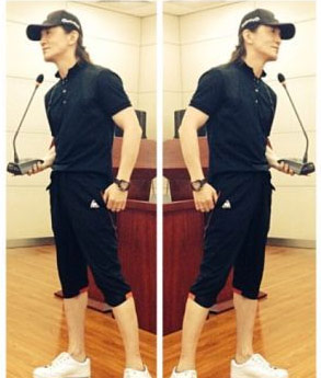 李詠著運(yùn)動裝講課