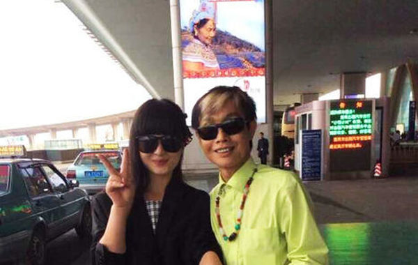 鄧建國與新女友。