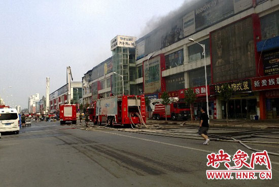 圖為火災(zāi)現(xiàn)場(chǎng)