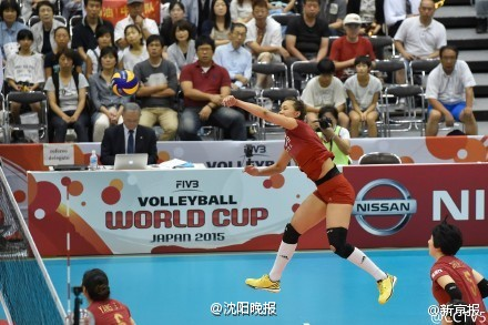 中國女排戰(zhàn)勝日本隊(duì) 時隔11年再奪世界冠軍 中國女排戰(zhàn)勝日本隊(duì) 時隔11年再奪世界冠軍