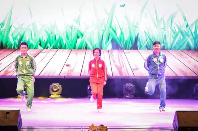 趙帥、夢茹、樂天 舞蹈《咱們屯里的人》