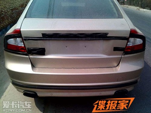 國(guó)產(chǎn)新款沃爾沃S80L 諜照