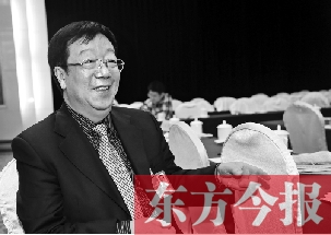 全國人大代表、鄭州大學(xué)黨委書記鄭永扣 全國人大代表、鄭州大學(xué)黨委書記鄭永扣