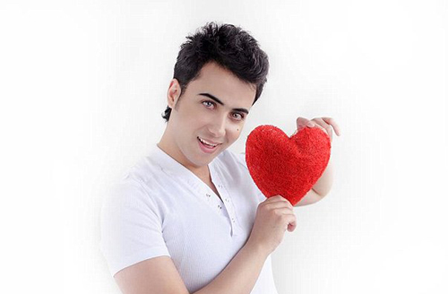 伊拉克18歲大學(xué)生自稱地球上最帥男人(網(wǎng)頁截圖)