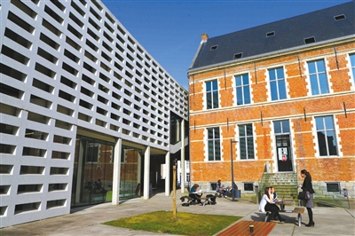 位于布魯日的歐洲學院。