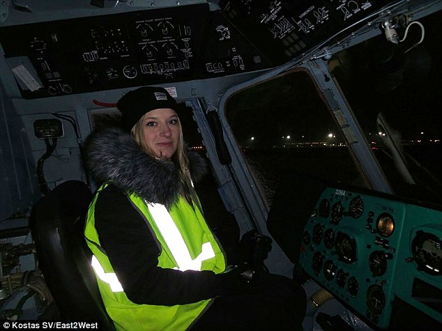 俄羅斯青年夜?jié)摍C場 進出跑道無人發(fā)現(xiàn)