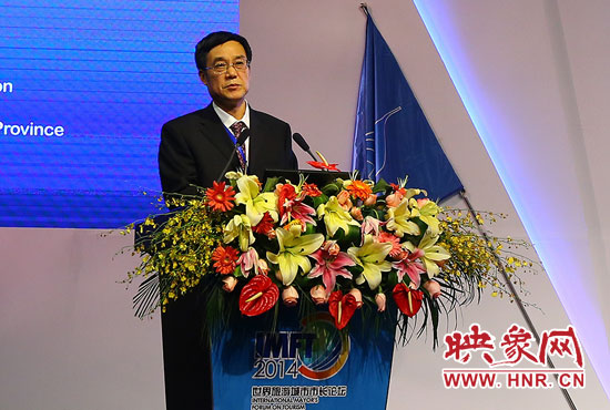 鄭州航空港區(qū)管委會主任張延明。