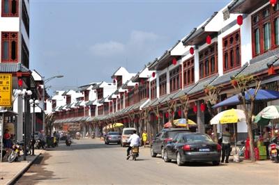 2014年3月16日，海南瓊海市，正在進行城鎮(zhèn)化改造的萬泉鎮(zhèn)新貌。圖/CFP