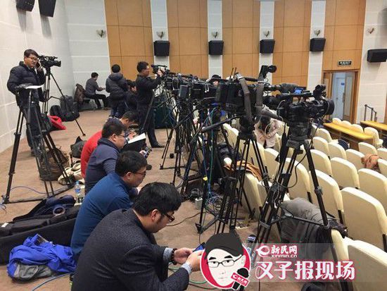 圖說：大量媒體聚焦在發(fā)布會現(xiàn)場。新民晚報新民網(wǎng)