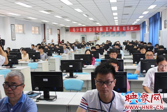 與書面評(píng)卷相比,網(wǎng)上評(píng)卷由系統(tǒng)自動(dòng)進(jìn)行分發(fā),減少了試卷過程的周轉(zhuǎn),提高了評(píng)卷的工作效率。