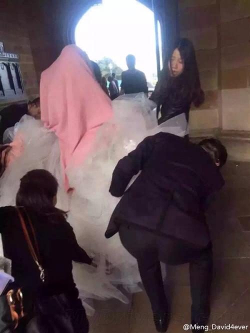 劉強(qiáng)東奶茶妹被曝悉尼拍婚紗照 劉強(qiáng)東奶茶妹被曝悉尼拍婚紗照