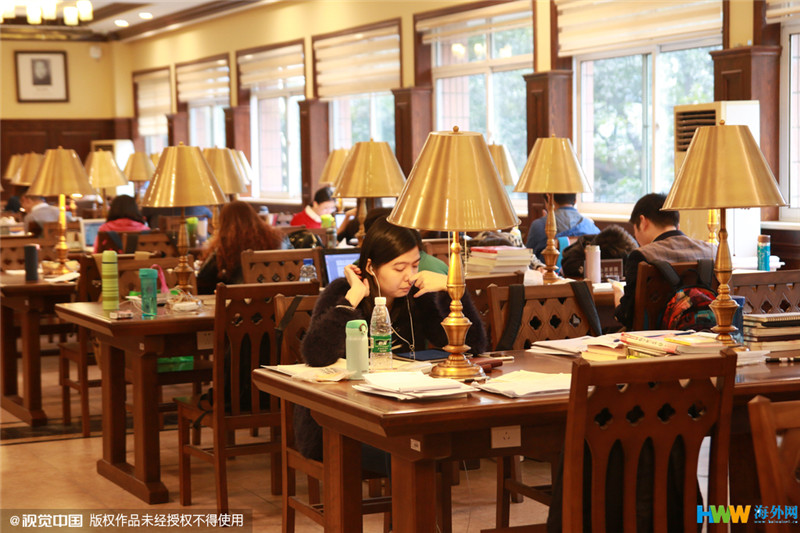 重慶大學(xué)改造翻新的“民國風(fēng)圖書館”走紅網(wǎng)絡(luò)，引得無數(shù)網(wǎng)友點(diǎn)贊