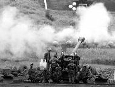 24日，日本陸上自衛(wèi)隊(duì)在進(jìn)行演練