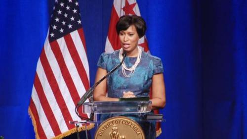 穆麗爾·鮑澤成為了華盛頓歷史上第一位非裔女市長(zhǎng)。