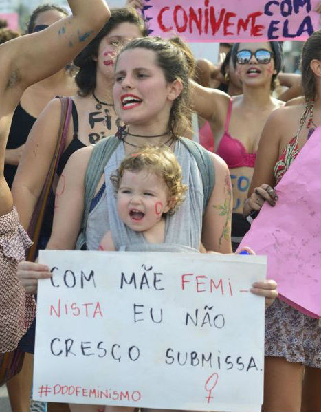 巴西“蕩婦游街” 巴西“蕩婦游街”