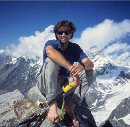 美國登山者遇雪崩喪命 尸體封存冰川16年被發(fā)現