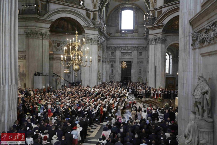 英國女王90大壽現(xiàn)場。