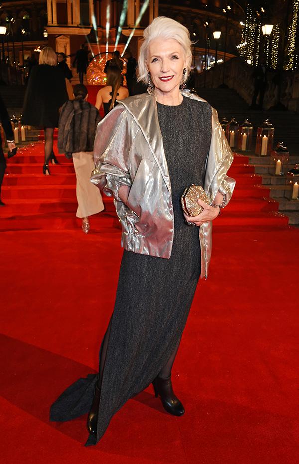 特斯拉老板68歲母親是超模！