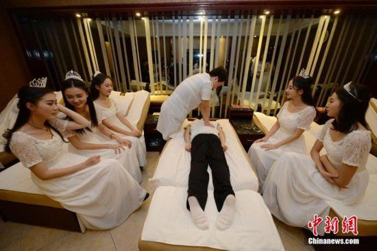 湖南十大?；w到足浴店學理療按摩(圖)