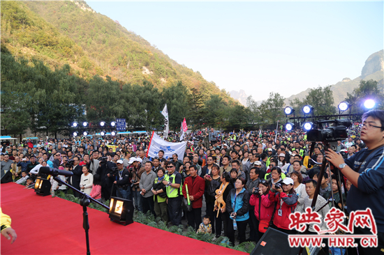 2014首屆蟒河摩托藝術文化節(jié)在蟒河景區(qū)隆重開幕