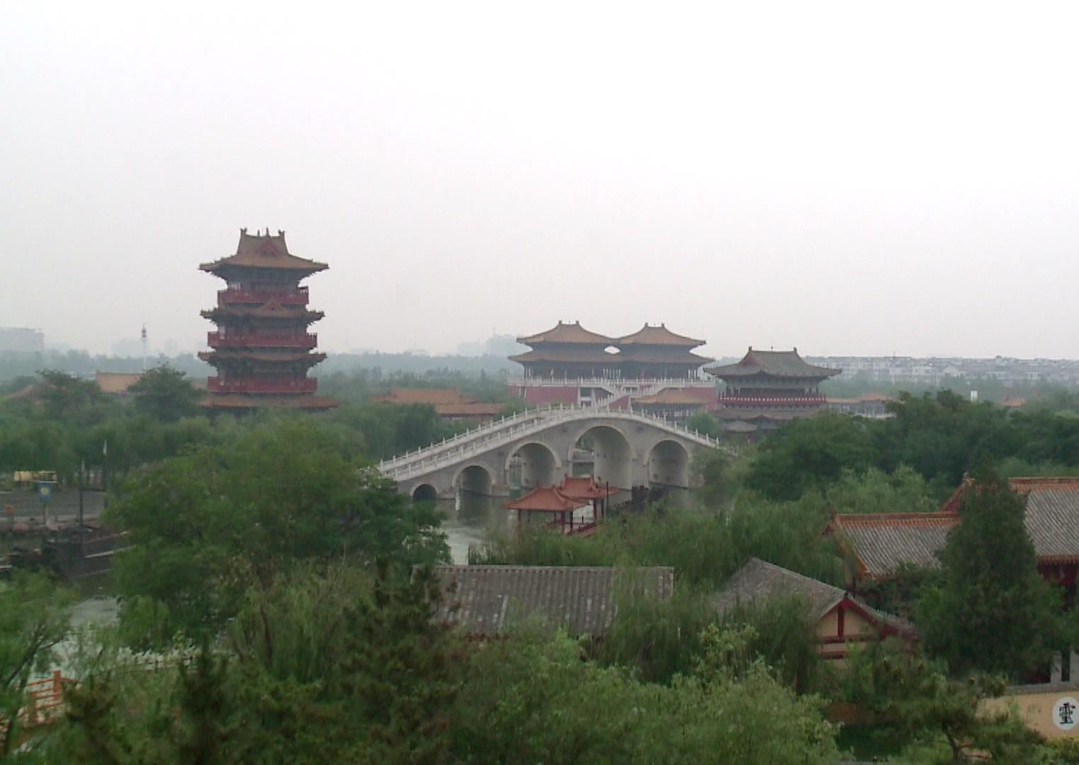 舒婷、鄭愁予等詩人齊聚開封話端午