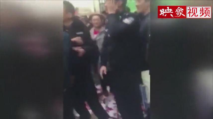 暈！城管被打警方出警被圍攻