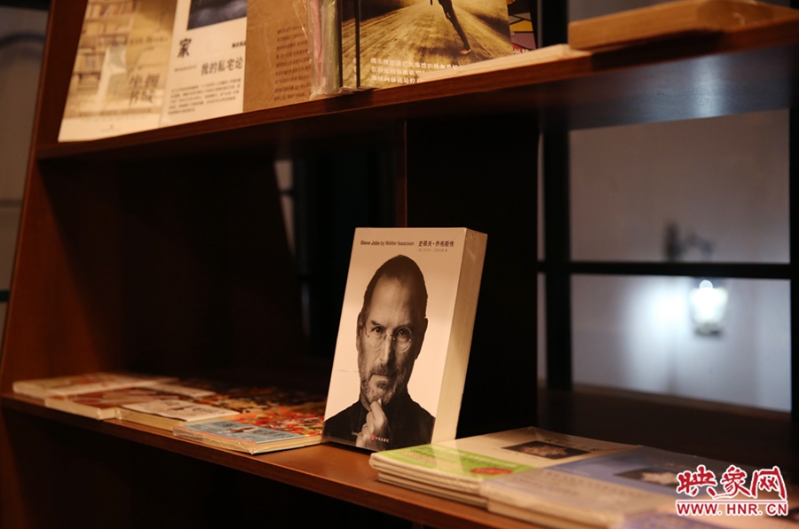 書店內(nèi)的書。