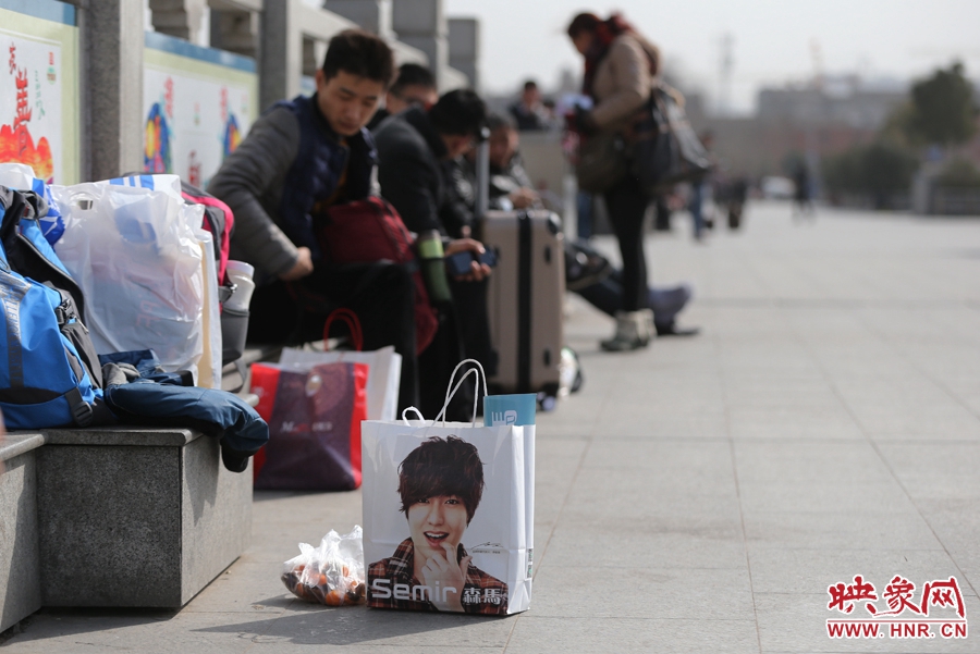 春運(yùn)中的“明星”身影。